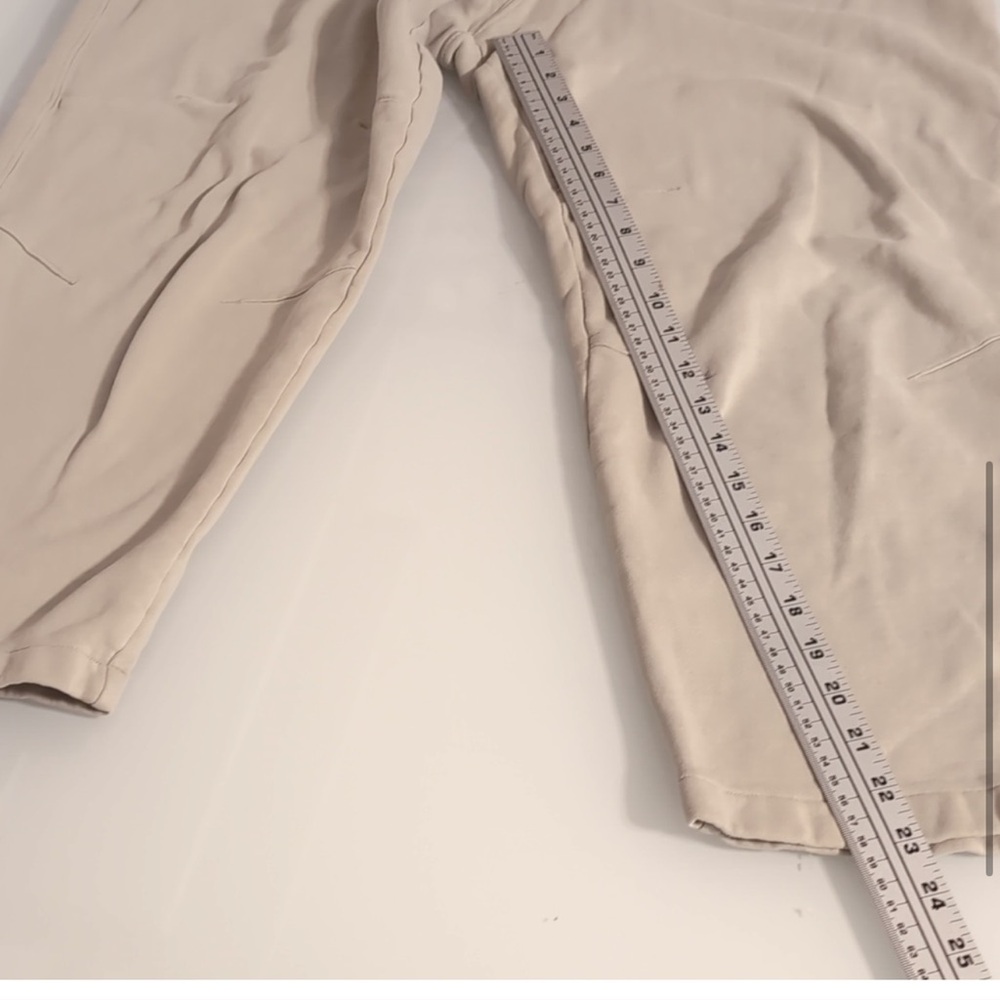 COS Women's Relaxed Fit Khaki Sweatpants
Loungewear Size Large - Picture 6 of 6